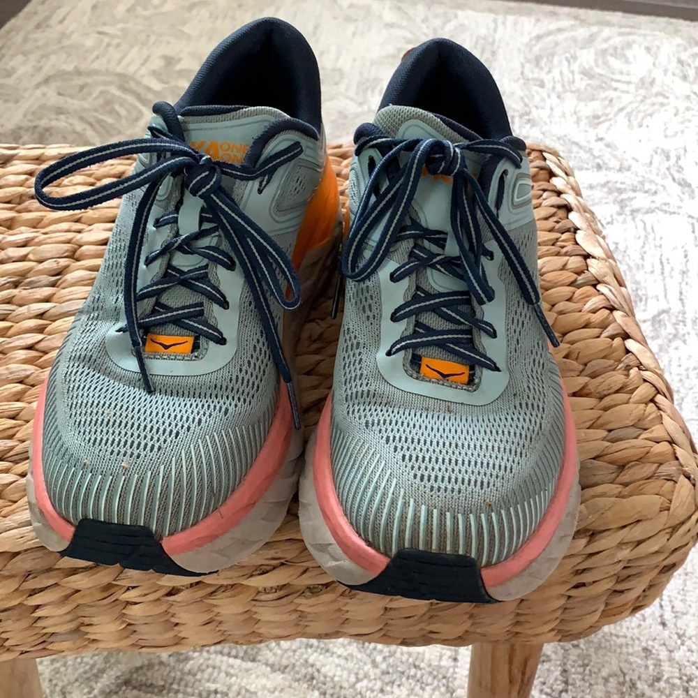Size 9 Hoka One One Bondi 7